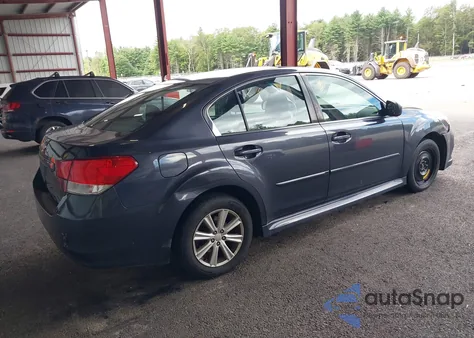 2012 Subaru Legacy 2.5I z USA, uszkodzony, nr VIN 4S3BMBA63C3034643